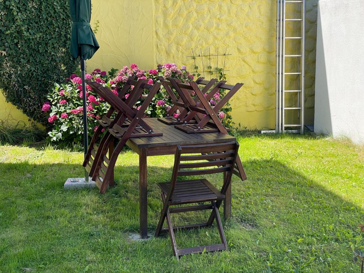 Modernes Studio Mit Separater Kueche Reutlingen Exteriér fotografie