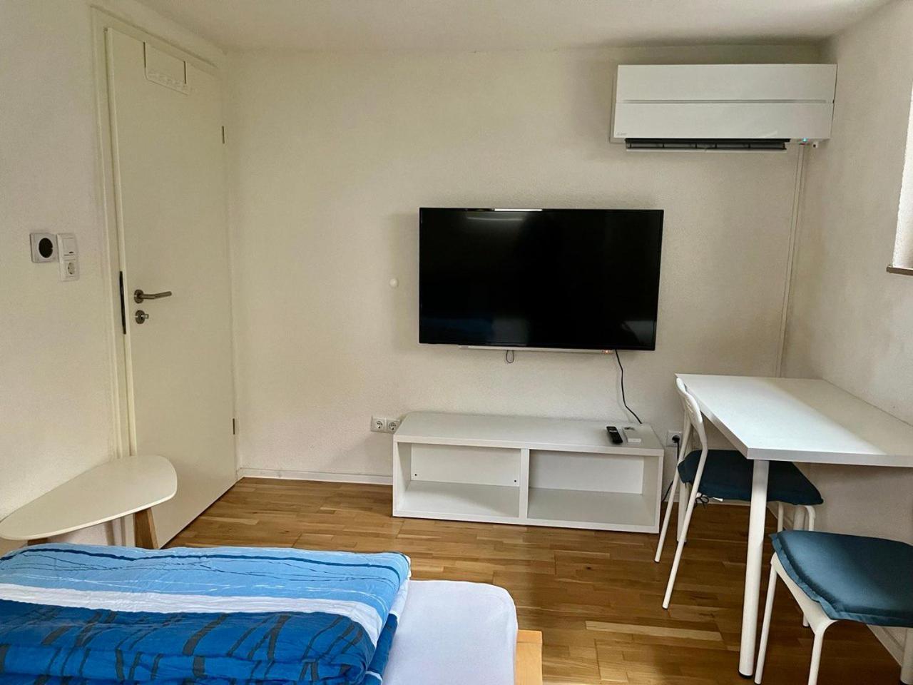 Modernes Studio Mit Separater Kueche Reutlingen Exteriér fotografie